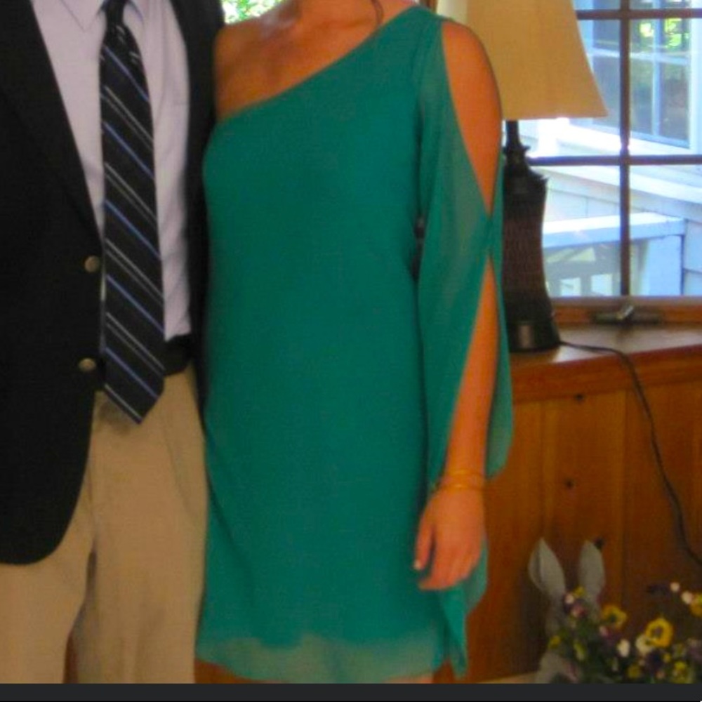 Green one shoulder knee length dress